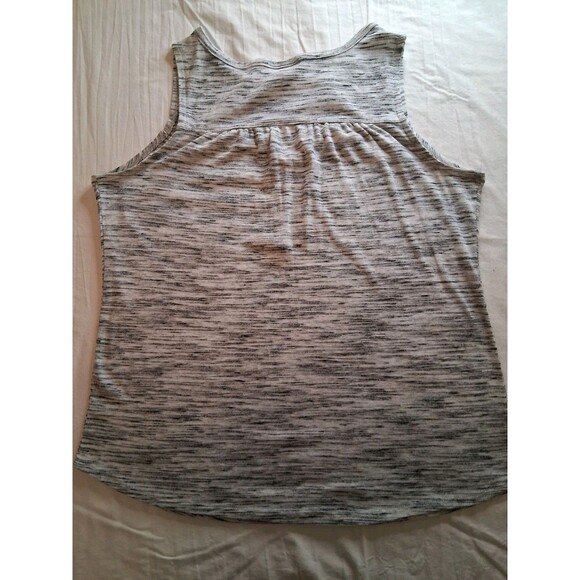 Bit N Bridle Sleeveless Woman’s Grey Button Up Top Size Medium - Picture 4 of 4